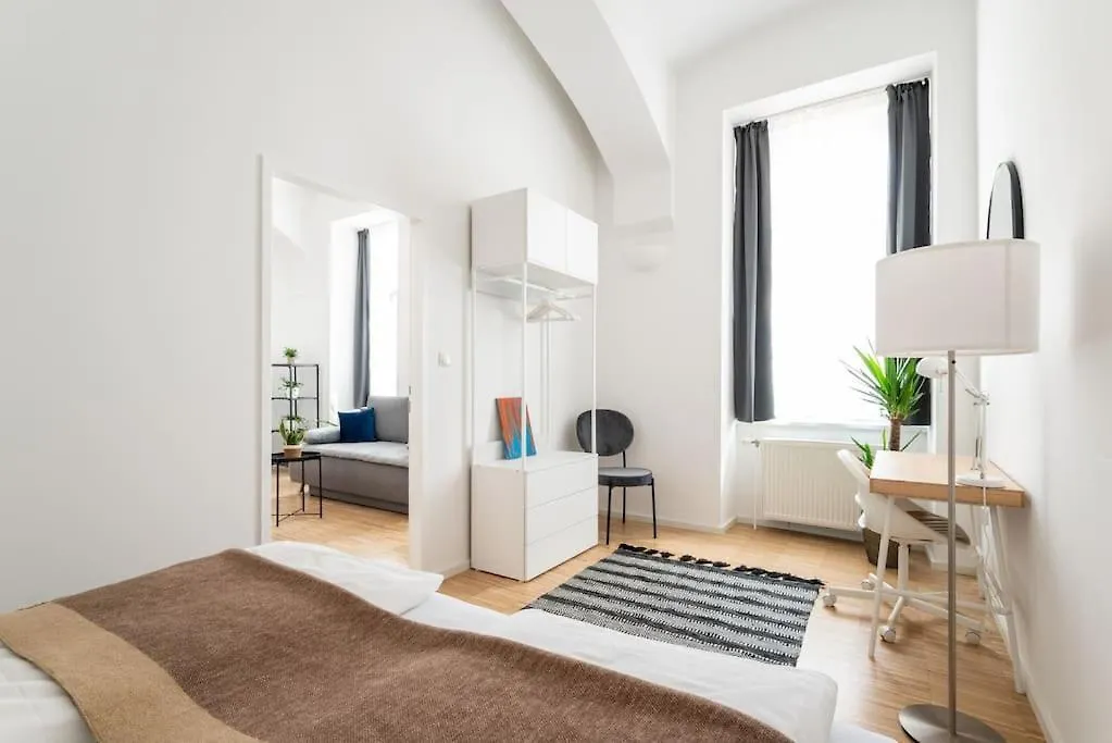 Spacious 2Br Near Attractions By Hm Vienna 0*,
