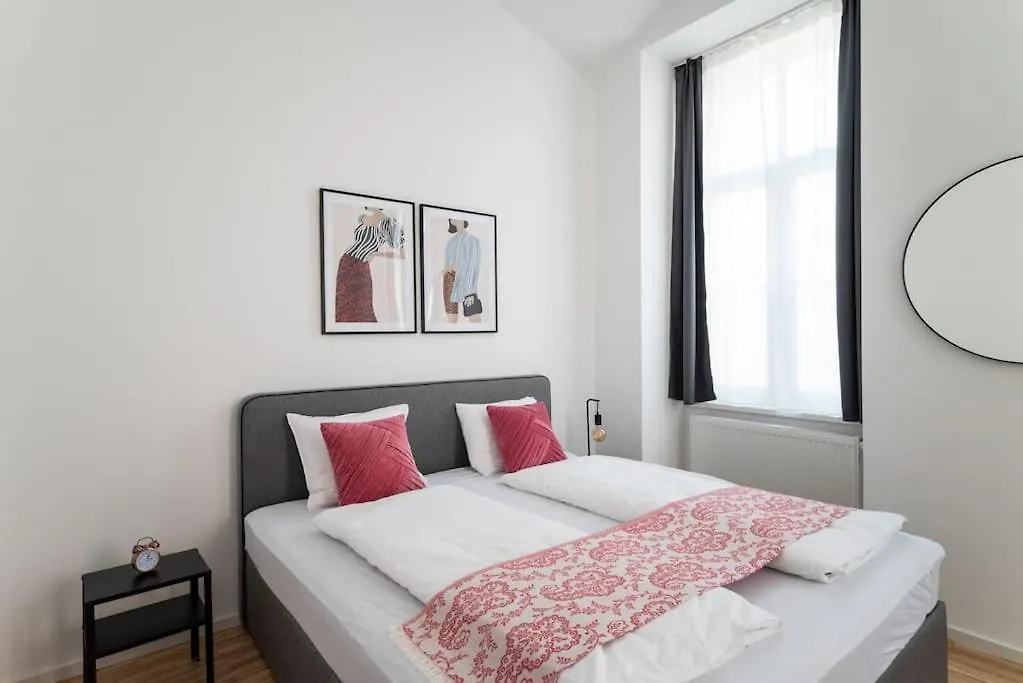 Spacious 2Br Near Attractions By Hm Vienna