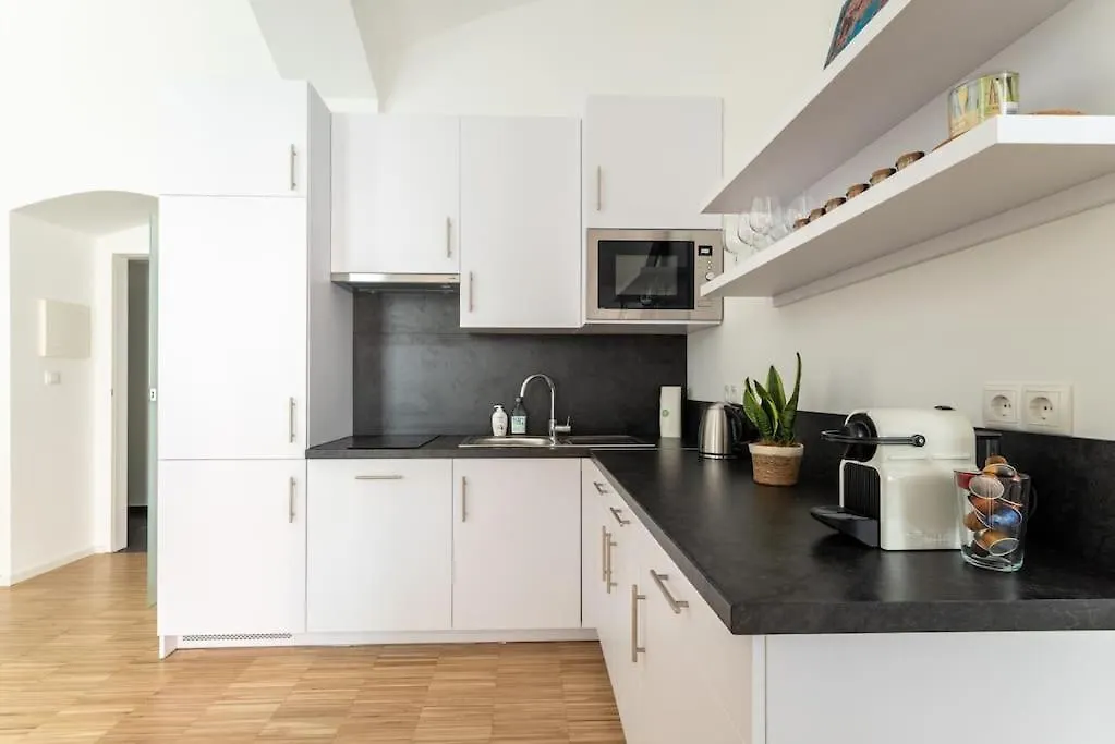 Apartment Spacious 2Br Near Attractions By Hm Vienna
